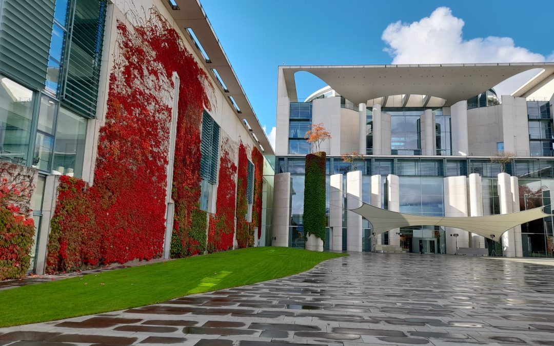 “Arquitetura da pós-reunificação de Berlim” Cristiane e Guilherme Goldenstein